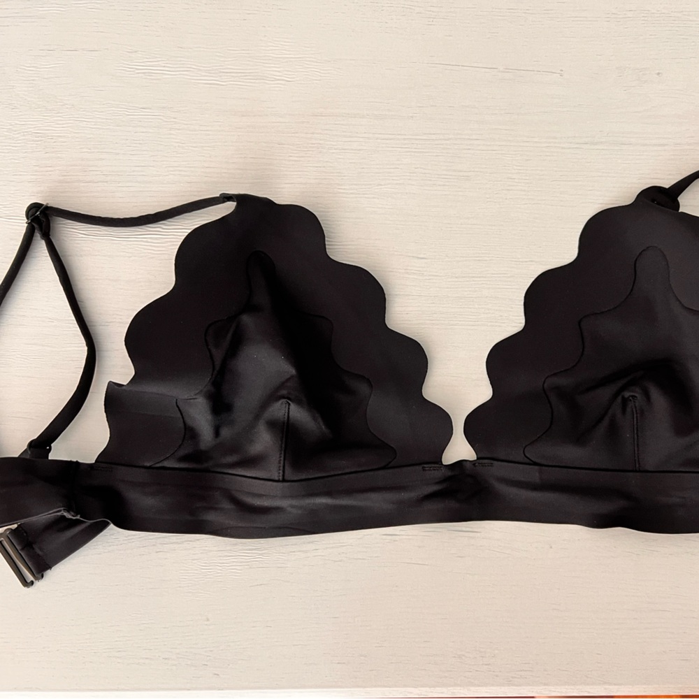 Black Bathing suit top M